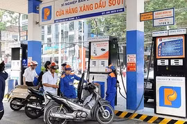Bộ Công Thương: Đảm bảo nguồn cung xăng dầu là nhiệm vụ hàng đầu