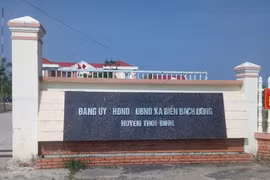 Gallery - Ngoại Tình - image 4