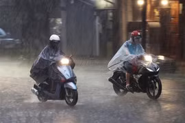 Mưa lớn ở Bắc Bộ, Bắc Trung Bộ, có nơi mưa rất to trên 100mm