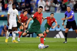 Ngoài Ronaldo Bồ Đào Nha vẫn còn “chìa khoá vàng” lợi hại