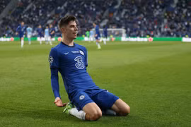 Khó tin với thân hình ốm nhom của người hùng Champions League