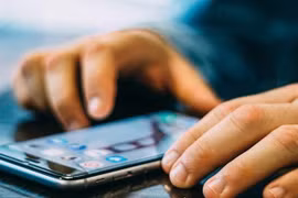 Nở rộ app cho vay tiền online đầy rẫy chiêu trò