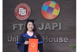 Nữ sinh Đại học Ngoại Thương chinh phục học bổng toàn phần bậc Cao học