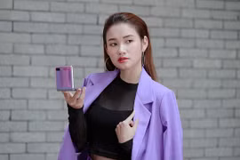  Hot reviewer Phương Anh Payo gợi ý phối đồ ấn tượng cùng Galaxy Z Flip