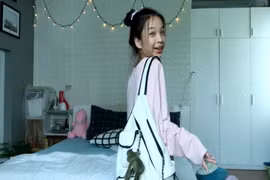 Đột nhập phòng riêng chuẩn “rich kid” của hội Youtuber 2K