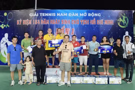Giải Tennis Nam Đàn mở rộng chào mừng kỷ niệm ngày sinh nhật Bác Hồ
