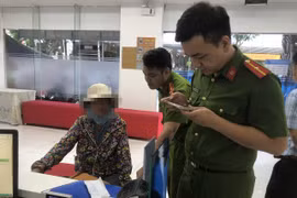 Người phụ nữ hoảng loạn chuyển 300 triệu đồng cho kẻ giả danh công an 