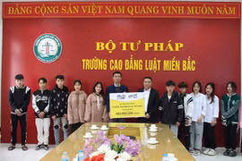 Quỹ phát triển tài năng Việt của ông bầu hỗ trợ dinh dưỡng cho học sinh vùng cao