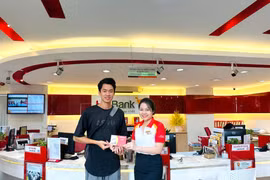 Còn hơn 7.000 giải hoàn tiền đến 5 triệu đồng của HDBank đang chờ chủ nhân
