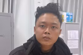 TP. Hồ Chí Minh: Bắt nghi phạm đâm chết người vì cái điếu cày