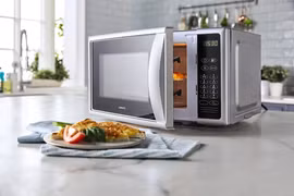 Lưu ý khi dùng lò vi sóng không phải ai cũng biết