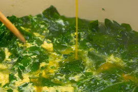 Loại rau có vitamin C nhiều hơn cam, chanh, giúp thanh nhiệt giải độc