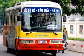 Video: 12.000 lượt bus/ngày ở Hà Nội đang được vận hành như thế nào?