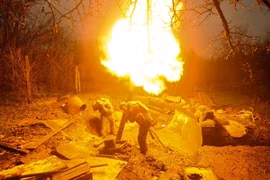 Mặt trận Nam Donetsk nóng rực, làng Bogatyr biến thành “cối xay thịt”