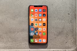 “Chướng ngại vật” cho những chiếc iPhone trước khi tới tay người dùng