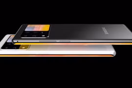 Samsung Galaxy S30 Ultra ấn tượng với màn hình và cụm camera "siêu to khổng lồ"