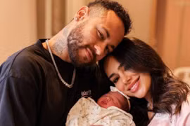 Hé lộ hình ảnh con gái siêu sao Neymar và bạn gái "mỹ nhân"