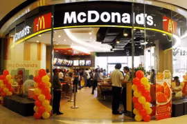 Truyền thông "kém duyên" gây bức xúc, McDonald's Việt Nam xin lỗi 