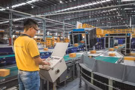 "Cháy" kho hàng trước mùa chốt đơn cuối năm