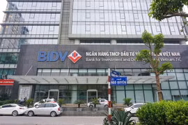 BIDV, VietinBank… rao bán hàng loạt khoản nợ trăm tỷ đồng