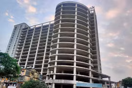 Khách sạn Westin Hà Nội “trơ khung” cả thập kỷ giữa trung tâm Thủ đô