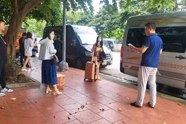 Bất lực nhìn xe hợp đồng trá hình hoạt động công khai