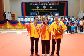 Tuyển cờ “ốc” Việt Nam có dàn người đẹp ra quân săn HCV SEA Games 32