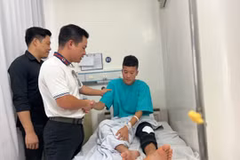 Câu chuyện đẹp về sự tự tế của bóng đá Việt Nam