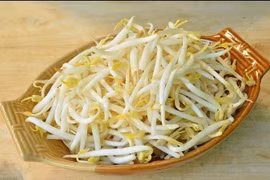 Muốn xào giá đỗ giòn ngon, không thâm đen chỉ cần thêm 1 bước