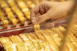 Giá vàng hôm nay 7/11: Vàng tăng giá mạnh