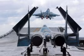 Nga có thể có Su-57 tiêm kích hạm trước khi có tàu sân bay!