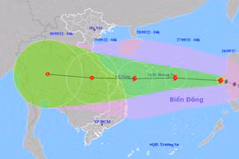 Bão số 4 giật cấp 17, miền Trung mưa to từ chiều 27/9