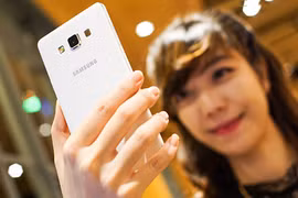 Đánh giá máy ảnh Samsung Galaxy A7: Mạnh mẽ và độc đáo