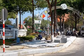 TP Buôn Ma Thuột: Cận cảnh công trình thi công vỉa hè những ngày giáp Tết