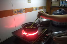Bếp hồng ngoại: đắt, tốn điện, nhanh hỏng