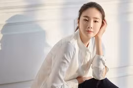 Choi Ji Woo giàu có, viên mãn bên chồng và con gái mới sinh