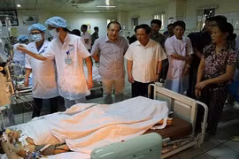 Gallery - 18 người sốc phản vệ khi chạy thận nhân tạo - image 7