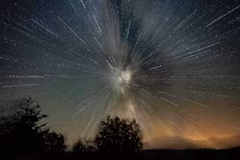 Mưa sao băng Perseids đẹp nhất 2023: Người Việt chiêm ngưỡng sao?