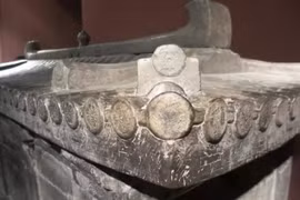 Mở mộ cổ Trung Quốc, ớn lạnh thấy quan tài khắc “4 chữ tử” 