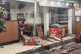 Ô tô tông người ngồi trên vỉa hè Hải Phòng: Tài xế là quân nhân