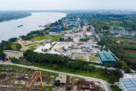 Loạt vi phạm tại các trạm trộn bê tông ở quận Hoàng Mai 