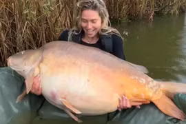 Cá chép hơn 40 kg và loạt quái ngư khủng bất ngờ sa lưới cần thủ 