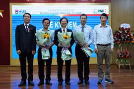 Trường ĐH Khoa học Tự nhiên có 12 tân Giáo sư, Phó Giáo sư