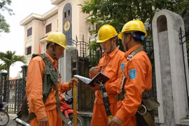 Gallery - EVN: Tiền điện tăng, đầu tư ngoài ngành - image 11