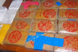 Heroin có chữ Trung Quốc trôi dạt vào Quảng Nam: Ai thả xuống biển?