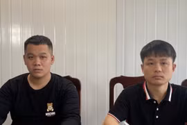 Đánh bảo vệ chùa Hương, 2 du khách bị tạm giữ hình sự