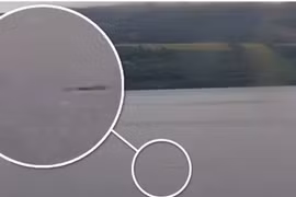 Phát hiện sinh vật to bằng chiếc Ford Transit nghi “quái vật hồ Loch Ness"