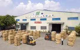Gallery - Phó Giám Đốc Sở Tư Pháp Bình Thuận Nghi Bẻ Hoa - image 12