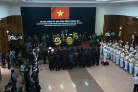 Sau lễ an táng, nhân dân có thể vào viếng mộ Đại tướng