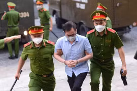 Khởi tố ông Tề Trí Dũng vụ bán rẻ đất nền tại dự án An Phú Tây